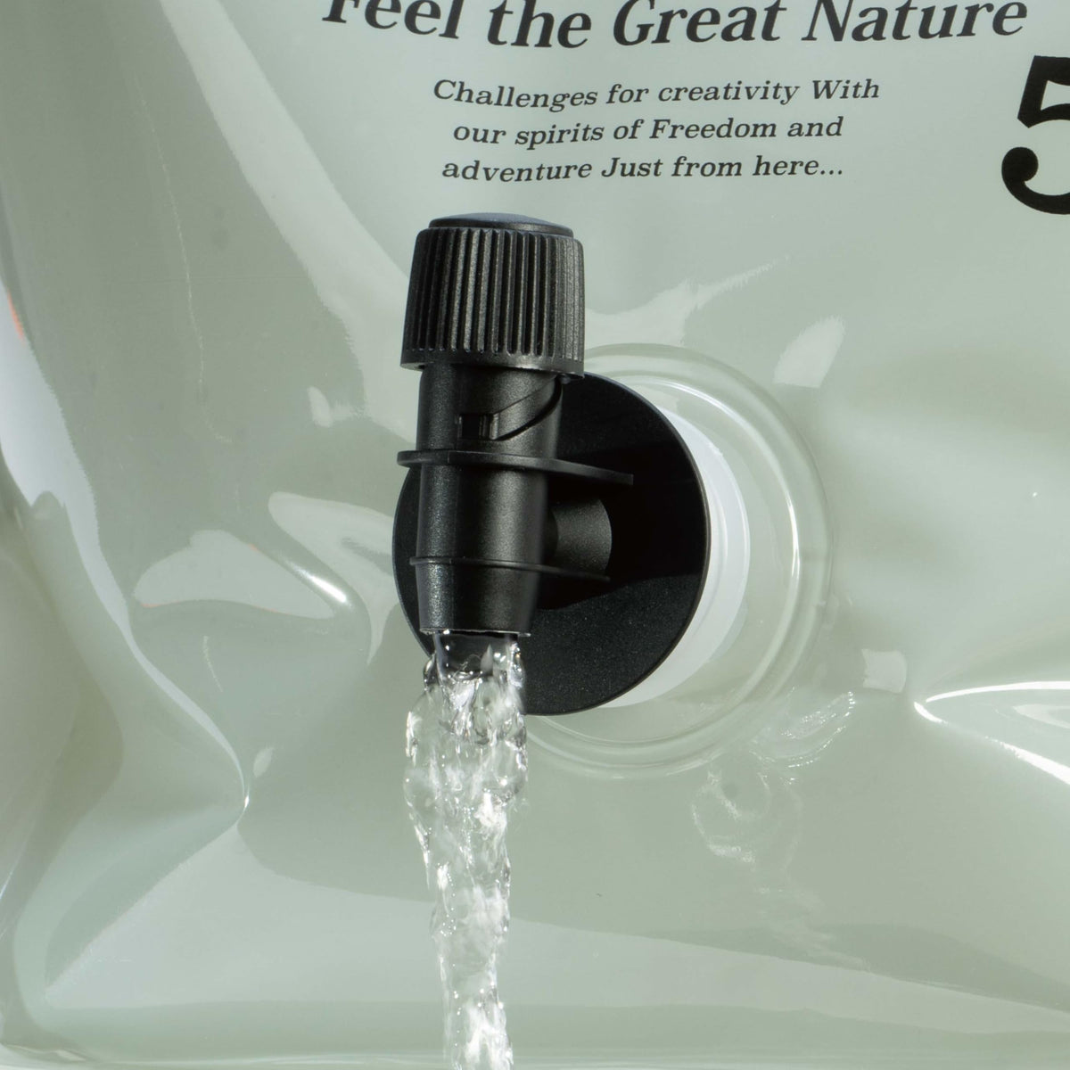 Plastic Water Tank with Faucet 1.3 gal C4165